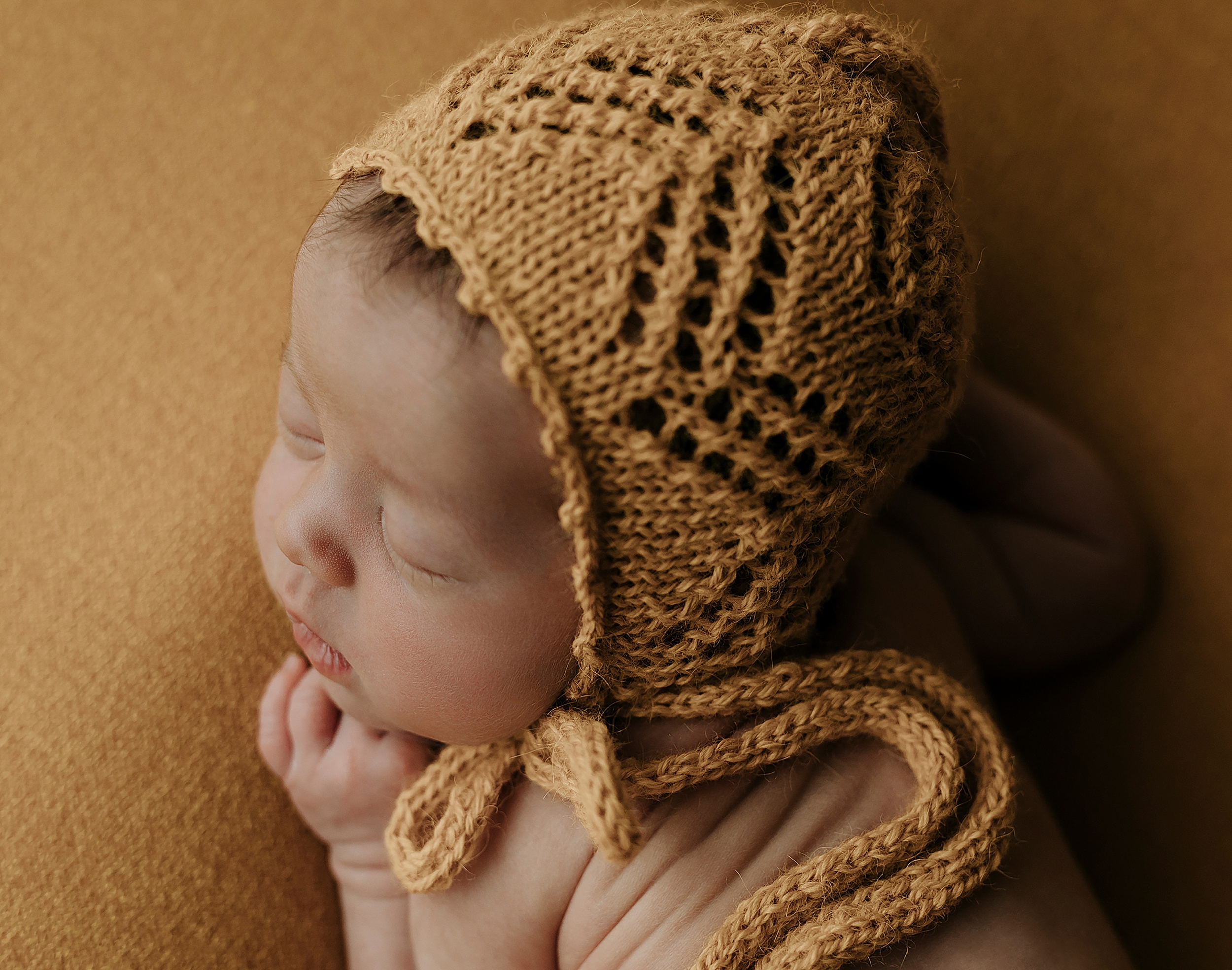 Fotografía de recién nacido en una sesión newborn en Santiago de Compostela